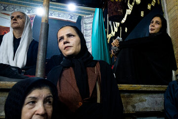 تعزیه‌ امام حسین (ع) در تکیه‌ تاریخی تجریش