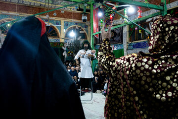 تعزیه‌ امام حسین (ع) در تکیه‌ تاریخی تجریش