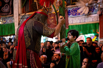تعزیه‌ امام حسین (ع) در تکیه‌ تاریخی تجریش