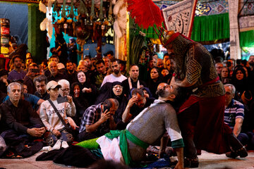 تعزیه‌ امام حسین (ع) در تکیه‌ تاریخی تجریش