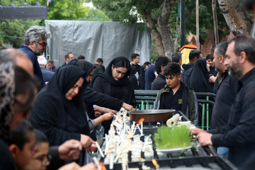 آئین سنتی شمع گردانی در روز تاسوعا - اردبیل