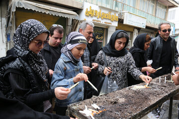 آئین سنتی شمع گردانی در روز تاسوعا - اردبیل