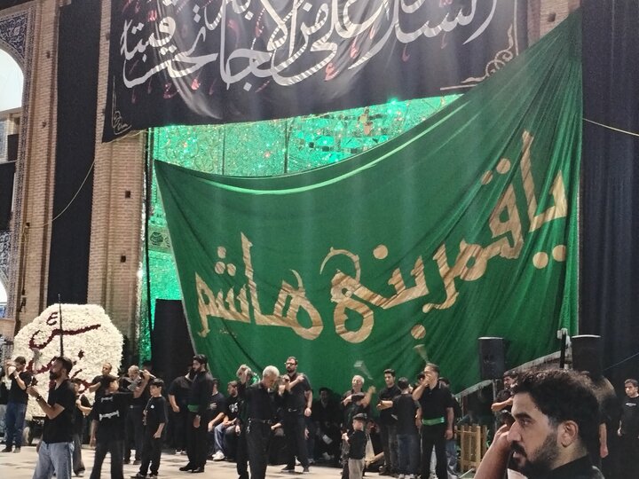 پیشوا در شب تاسوعا غرق در ماتم علمدار کربلا شد
