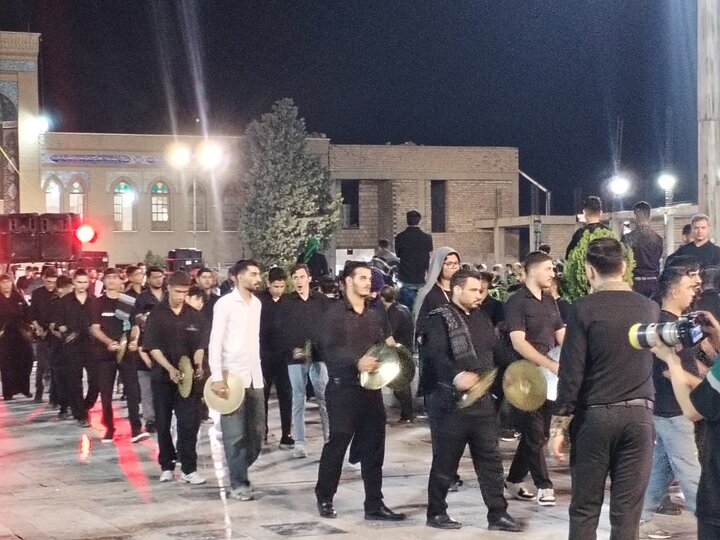 پیشوا در شب تاسوعا غرق در ماتم علمدار کربلا شد