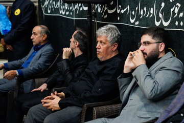 عزاداری شب عاشورا در حرم امام خمینی(ره)