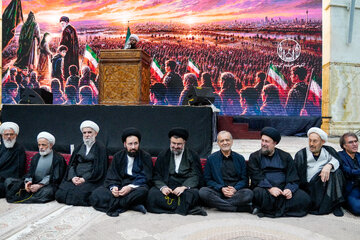 عزاداری شب عاشورا در حرم امام خمینی(ره)