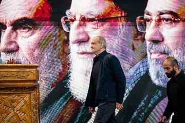عزاداری شب عاشورا در حرم امام خمینی(ره)