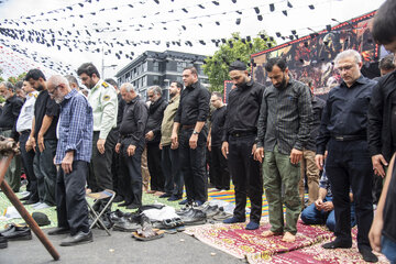 اقامه نماز ظهر عاشورا-ساری