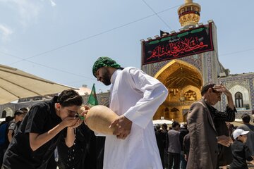 مراسم عزاداری عاشورای حسینی در حرم مطهر رضوی