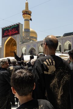 مراسم عزاداری عاشورای حسینی در حرم مطهر رضوی