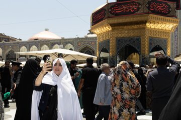 مراسم عزاداری عاشورای حسینی در حرم مطهر رضوی