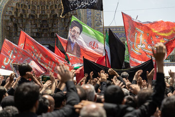 مراسم عزاداری عاشورای حسینی در حرم مطهر رضوی