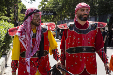 مراسم سنتی خیمه سوزان ظهر عاشورا - قزوین