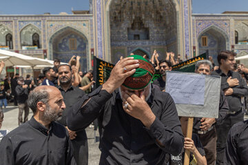 مراسم عزاداری عاشورای حسینی در حرم مطهر رضوی