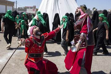 مراسم سنتی خیمه سوزان ظهر عاشورا - قزوین