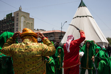 مراسم سنتی خیمه سوزان ظهر عاشورا - تهران