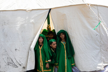مراسم سنتی خیمه سوزان ظهر عاشورا - تهران
