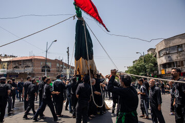 مراسم سنتی خیمه سوزان ظهر عاشورا - تهران