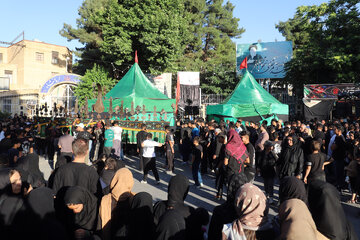 مراسم آیینی خیمه سوزان عصر عاشورا - کرمانشاه