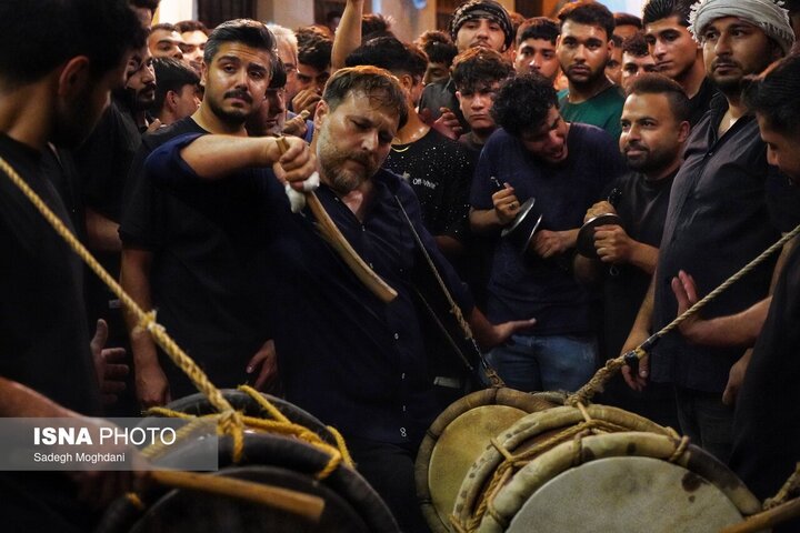 میدان انقلاب بوشهر میزبان دسته‌های عزاداری اهالی "چهارمحل" است