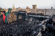 آیین نخل برداری عصر عاشورا - حسینیه «شاه‌ ابوالقاسم» یزد