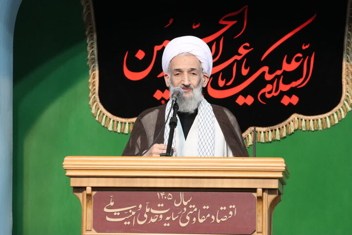 امام جمعه ساری: دستگاه قضایی ترامپ و نتانیاهو را در محاکم بین‌المللی تعقیب کند