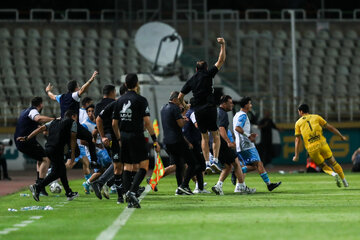 پلی‌آف لیگ قهرمانان آسیا: چادرملو - پرسپولیس