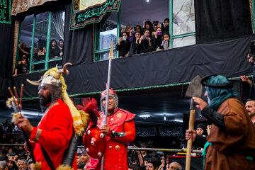 مراسم تعزیه خوانی دوازدهم محرم در حسینیه کرمانی های مشهد
