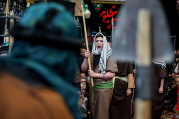 مراسم تعزیه خوانی دوازدهم محرم در حسینیه کرمانی های مشهد