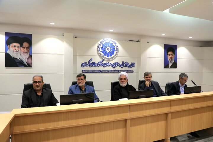 در نشست فعالان اقتصادی کرمان با مسئولان قضایی استان چه گذشت؟
