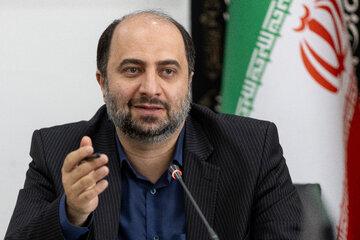 محمود علی‌گو، معاون فرهنگی جهاد دانشگاهی در نشست هماهنگی برنامه‌های فرهنگی وداع و تشییع رهبر شهید