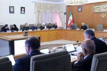 عارف: مهمانان خارجی از جمعه برای حضور در مراسم تشییع رهبر شهید وارد ایران می‌شوند