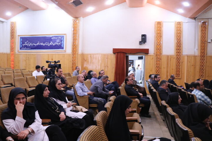 جهاد دانشگاهی استان مرکزی با تمرکززدایی از خدمات، ظرفیتهای شهرستانها را فعال کند