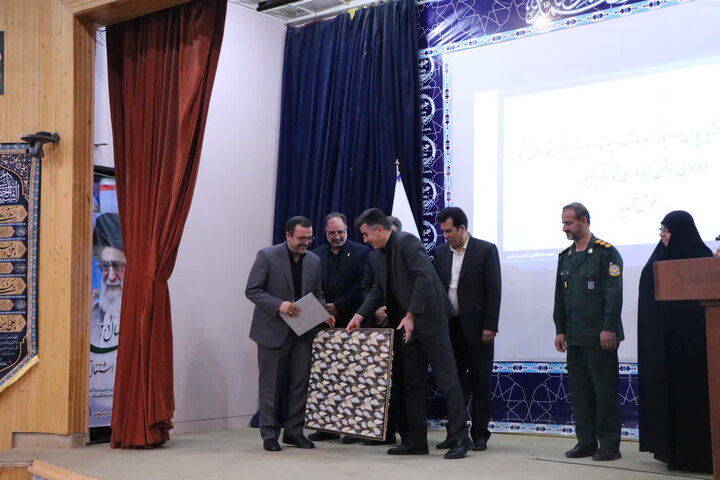 جهاد دانشگاهی استان مرکزی با تمرکززدایی از خدمات، ظرفیتهای شهرستانها را فعال کند