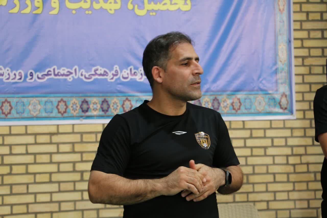 شرکت تیم نگین تندیس قرچک با ترکیبی از تجربه و جوانی در رقابتهای فصل جدید