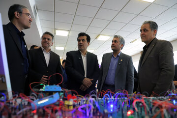 بازدید مهندس عباس ناصری معاون هماهنگی و امور مجلس جهاد دانشگاهی از شرکت های دانش بنیان این مجموعه در پارک علم و فناوری جهاددانشگاهی استان کرمانشاه
