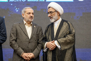 علیرضا کاظمی، وزیر آموزش و پرورش و عبدالحسین خسروپناه، دبیر شورای عالی انقلاب فرهنگیآیین رسمی بدرقه کاروان تیم‌های ملی المپیاد‌های علمی