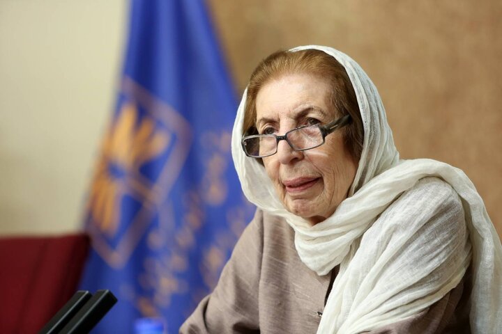 «تاریخ ادبیات ایران پیش از اسلام» بررسی شد