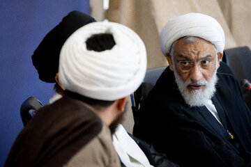 رونمایی از اسناد امام شهید