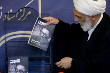 حجت‌الاسلام والمسلمین مصطفی پورمحمدی، رییس مرکز اسناد انقلاب اسلامی 