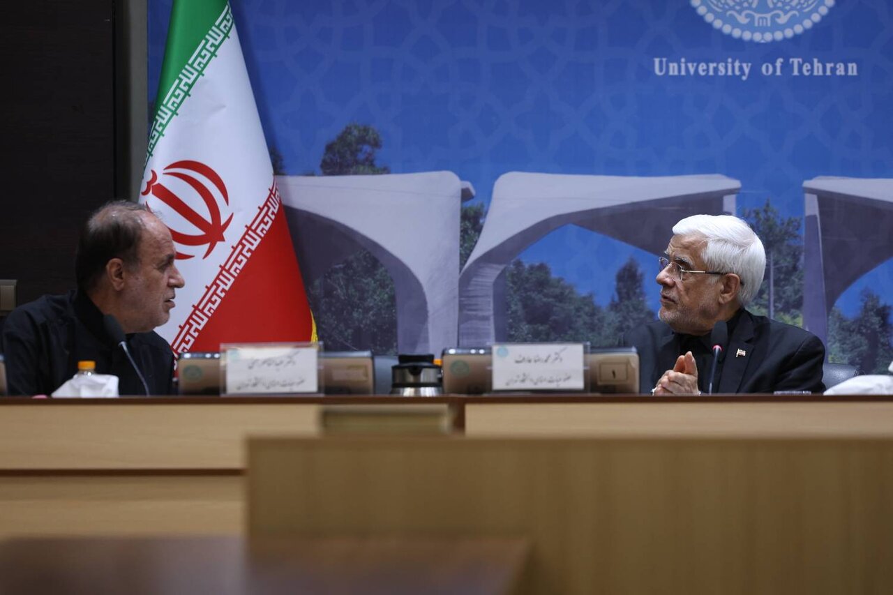 عارف: بودجه دانشگاه تهران شوخی است/برخی در بیرون دولت مانع اجرای افزایش حقوق استادان شدند