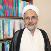 یک استاد دانشگاه: باید تقسیم بندی خودی و غیرخودی را از جامعه جمع کنیم