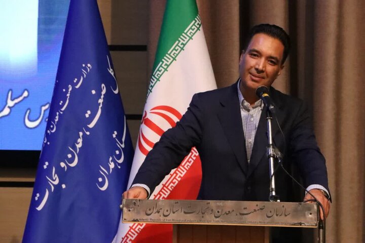 معاون اقتصادی استاندار :ورود ۲۵۰ میلیون دلار سرمایهگذاری خارجی به همدان