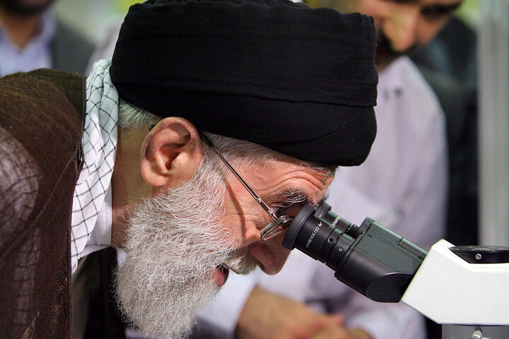 یک پژوهشگر: رهبر شهید تاکید داشتند که حرکت علمی باید براساس فرهنگ ایرانی باشد
