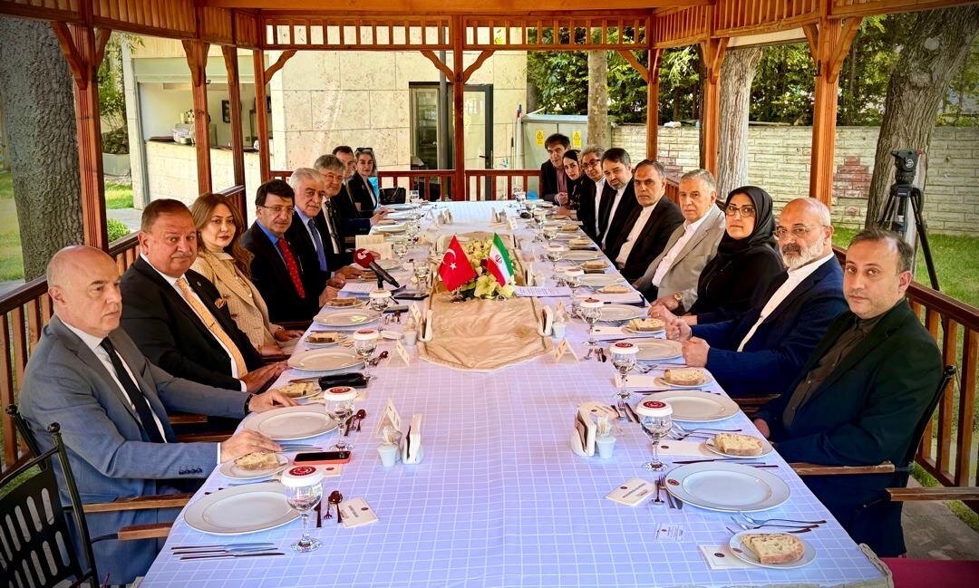 اعلام آمادگی ترکیه برای مشارکت در بازسازی و توسعه اقتصادی ایران