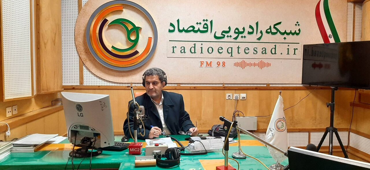 ناصر خیرخواه: حس میکنم باید با دقت بیشتری سخن بگویم