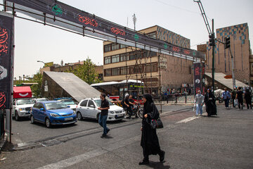 آماده سازی شهر تهران پیش از مراسم وداع و تشییع رهبر شهید