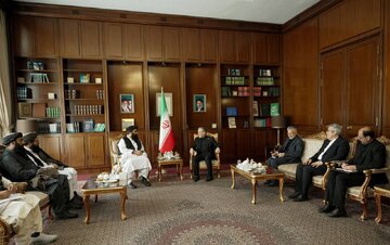 دیدار وزیر خارجه طالبان افغانستان با عراقچی