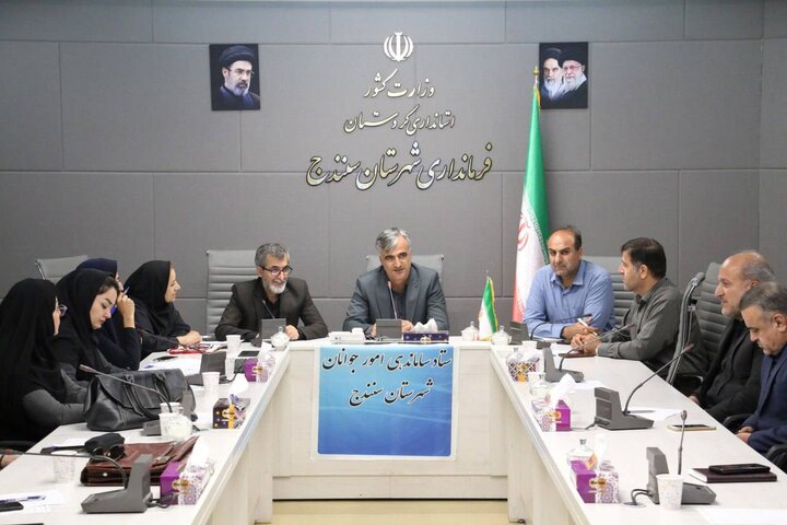 فرماندار سنندج: ساماندهی امور جوانان باید اولویت تمامی دستگاه‌های اجرایی باشد