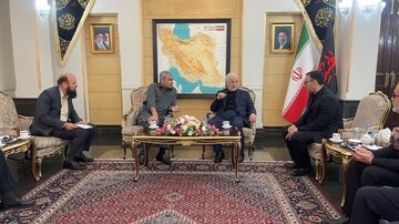 دیدار وزیر کشور پاکستان با مومنی